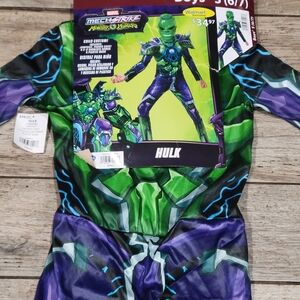 Hulk boys size Small 6-7 Halloween costume NWT